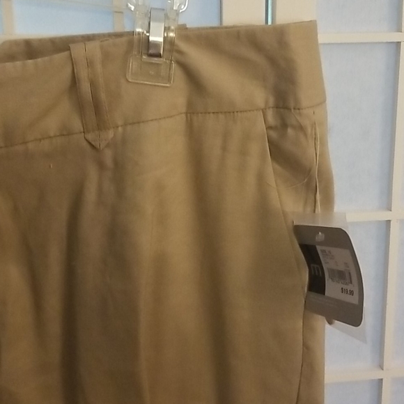 NWT - Mossimo Tan Bermuda Shorts - Picture 2 of 8